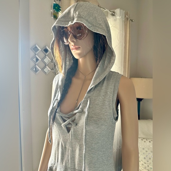 BCBGeneration Gray Shorts Romper Size XXS - Picture 6 of 11